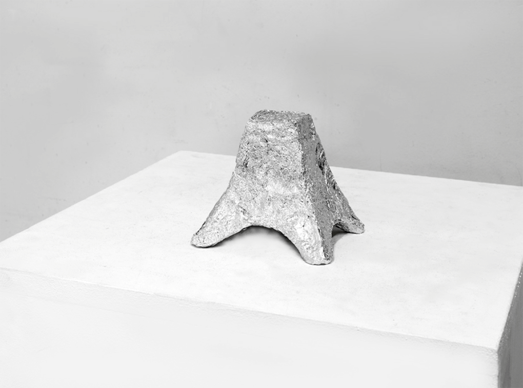 Fernando J. Ribeiro_Eiffel Tower_sculpture_aluminum foil_2015